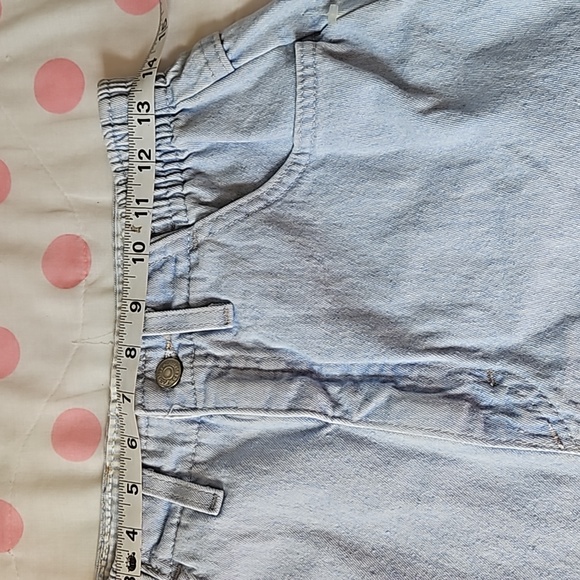 Lee ladies light wash shorts NWOT size 10 M. - Picture 12 of 15